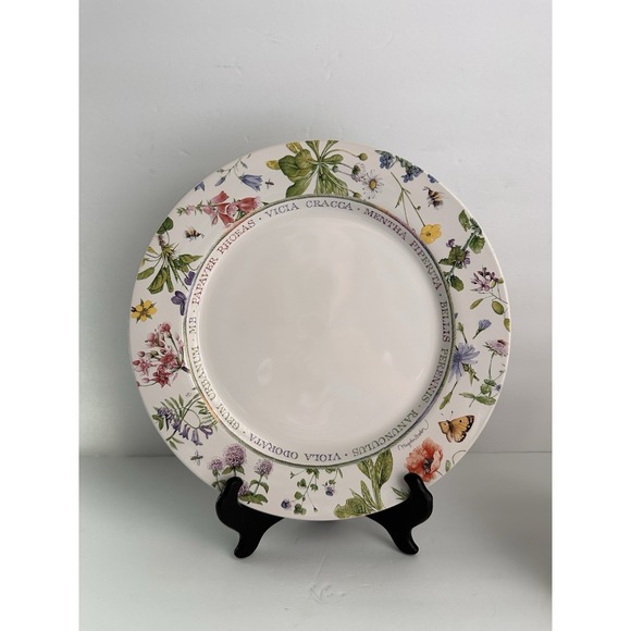 Marjolein Bastin Other - "Wildflower Meadow" dinner plate from the Marjolein Bastin collection.